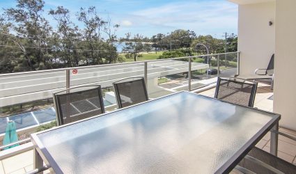 space-holiday-apartments_202-balcony space-holiday-apartments_202-balcony
