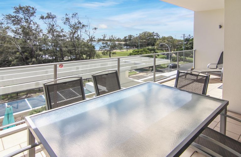 space-holiday-apartments_202-balcony space-holiday-apartments_202-balcony